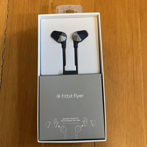 Fitbit Flyer - Picture 3 of 3